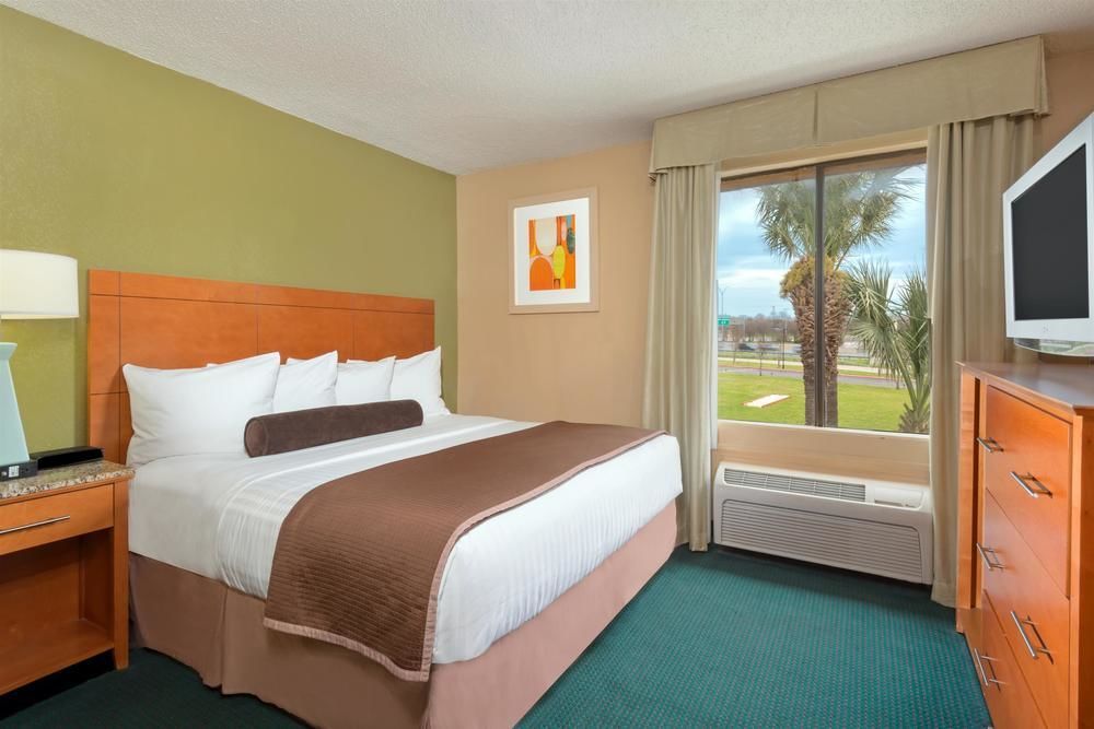 Quality Inn & Suites I-35 Near Frost Bank Center San Antonio Eksteriør billede